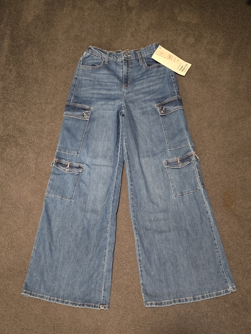 MWT Wide-Leg Cargo Denim Jeans in Light Blue